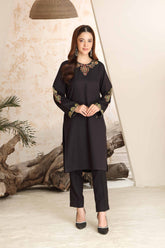 2 Piece Lawn Karandi Suit (CR3316)
