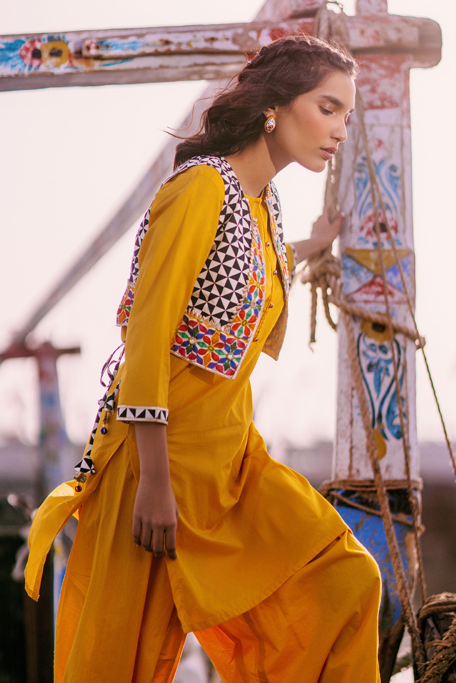 2 Piece Printed Lawn Suit (CR2847)