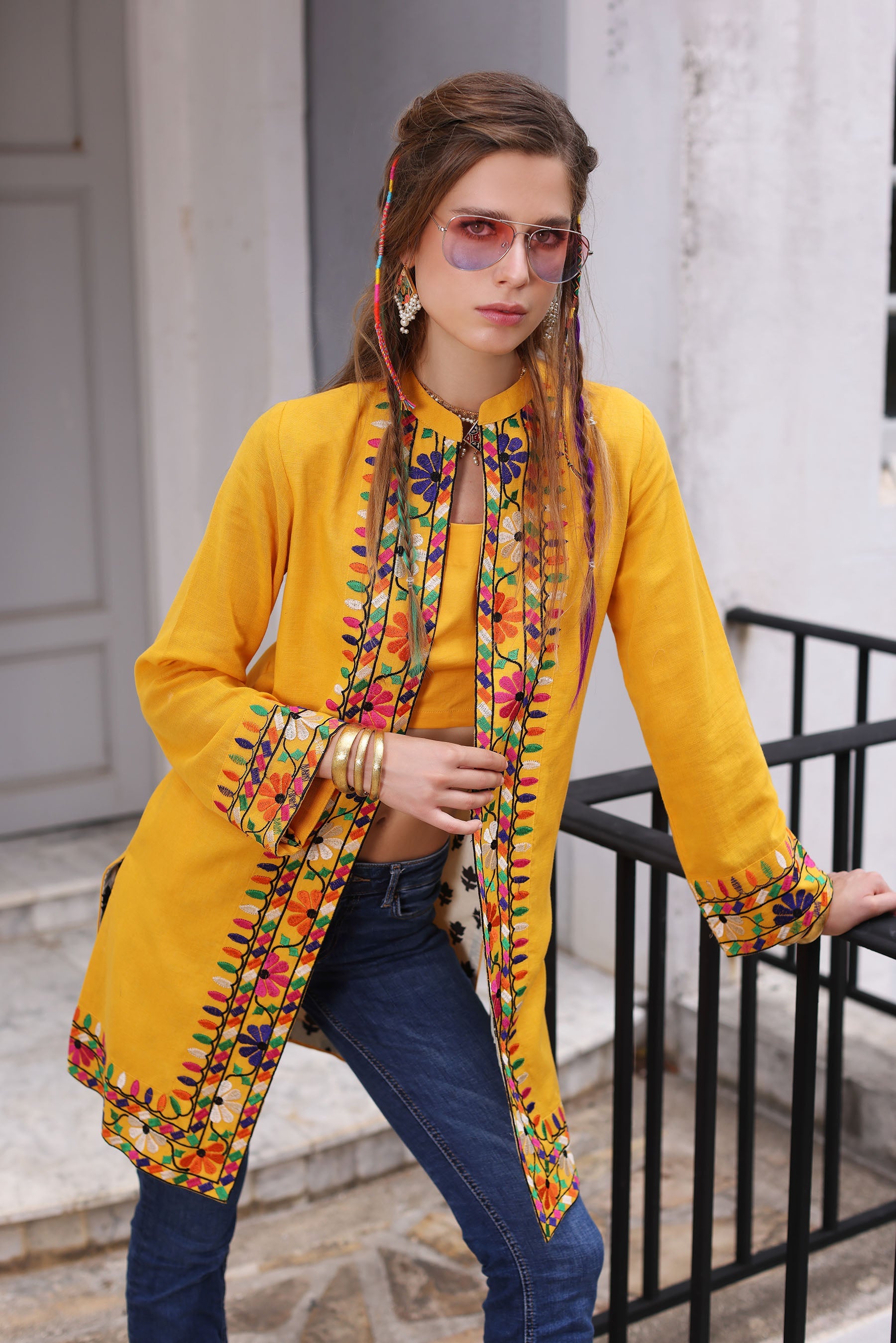 Multi Pattiyan in Yellow coloured Slub Khaddar fabric 3