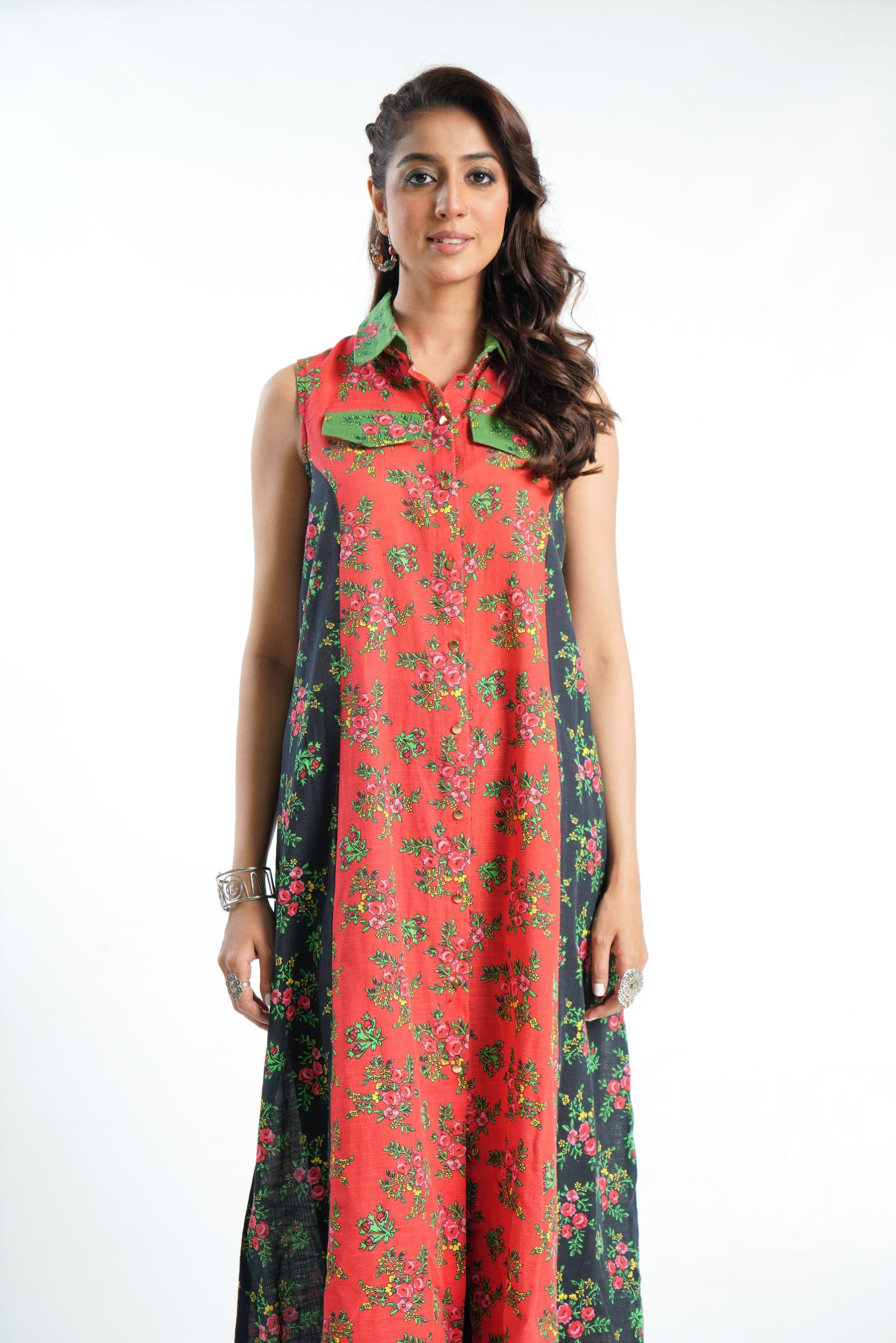 Ralli Patch 2 in Multi coloured Printed Slub Khaddar fabric 4