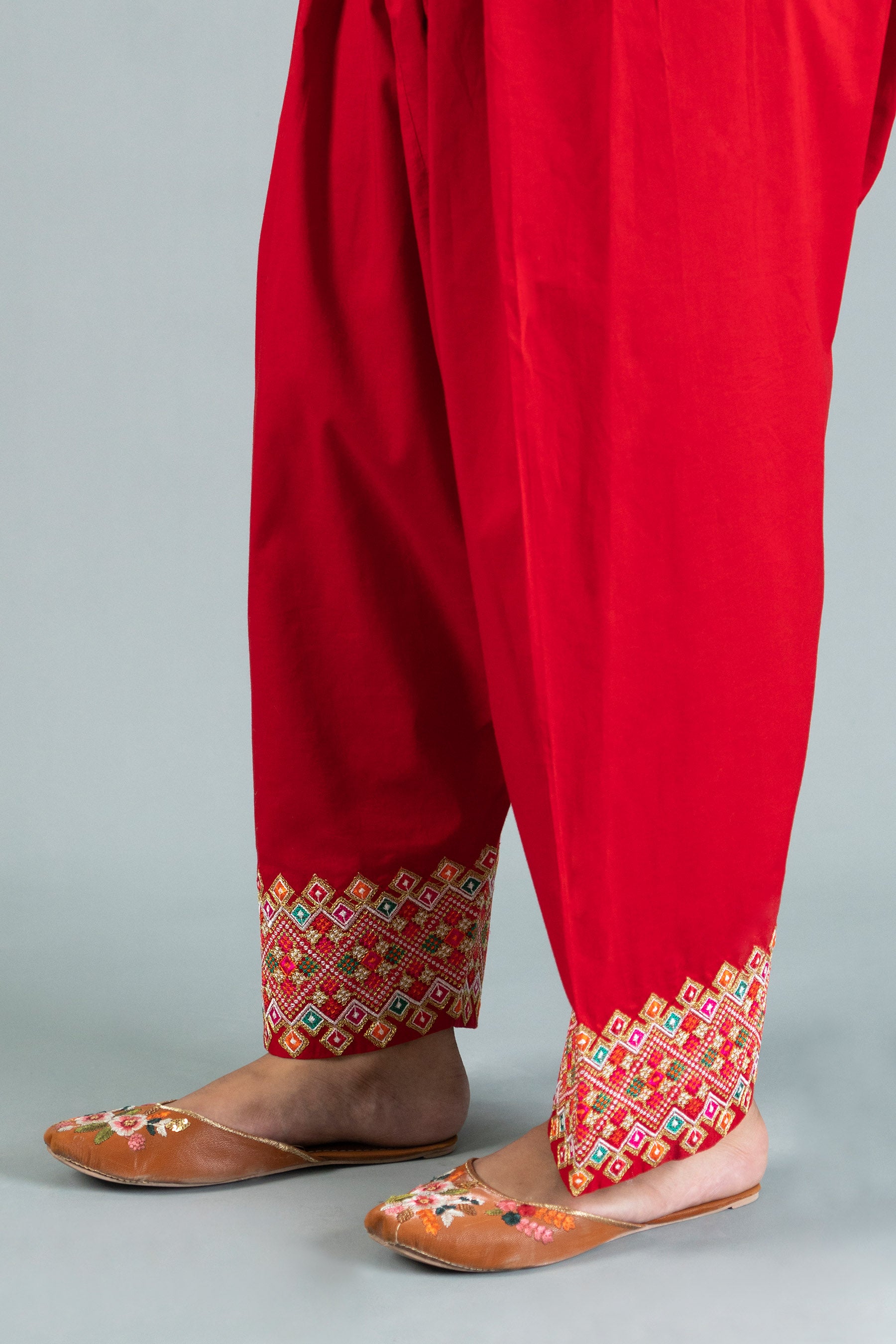 Cambric Shalwar (CZ2837)