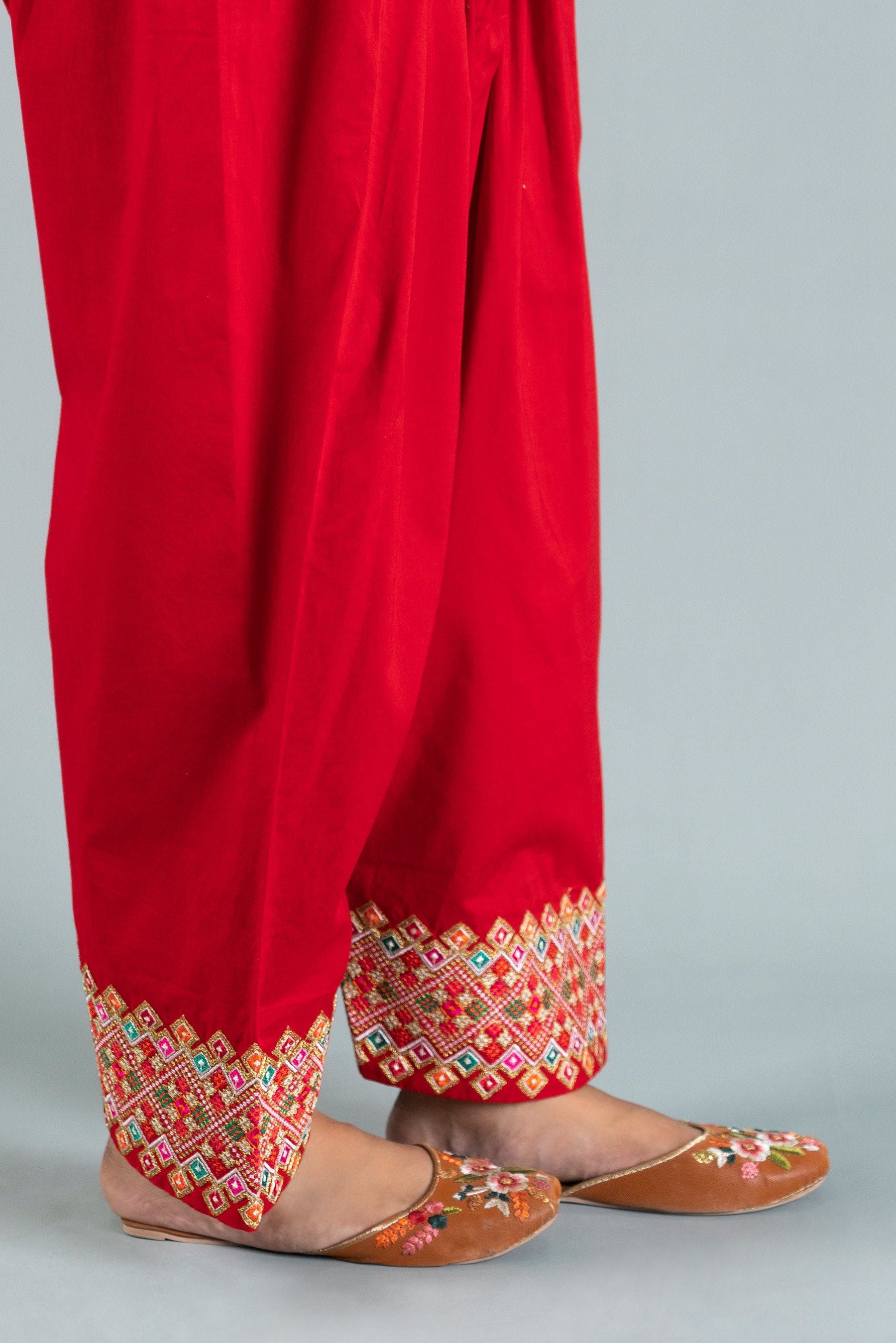 Cambric Shalwar (CZ2837)