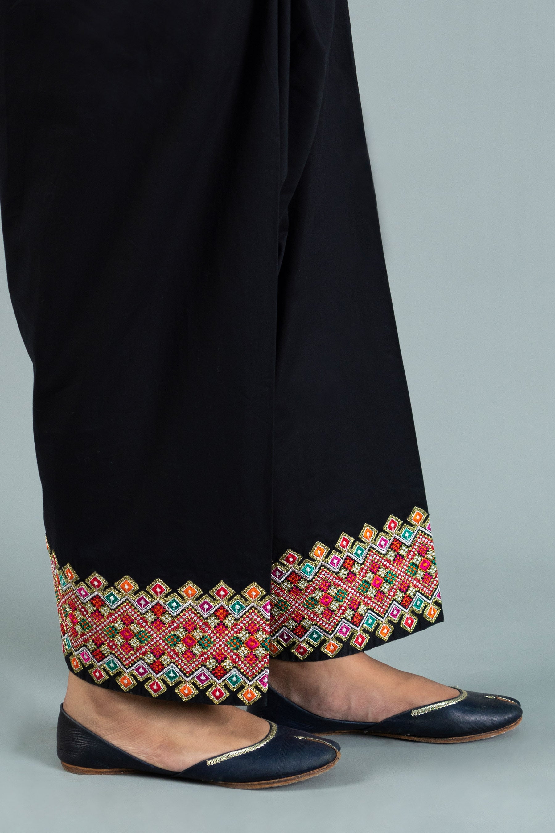 Cambric Shalwar (CZ2836)