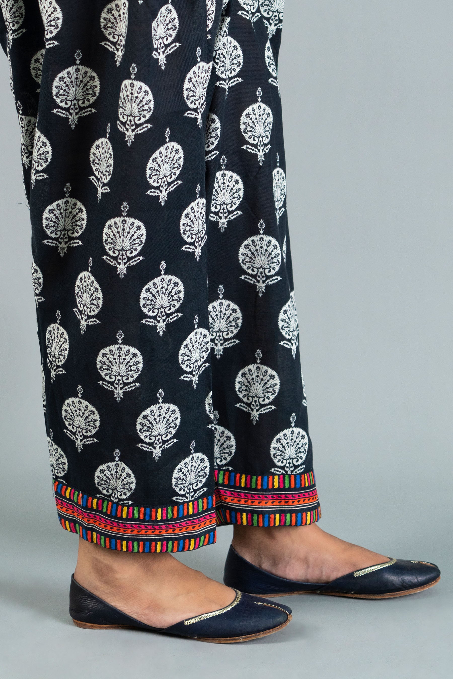 Printed Slub Khaddar Shalwar (CZ2815)