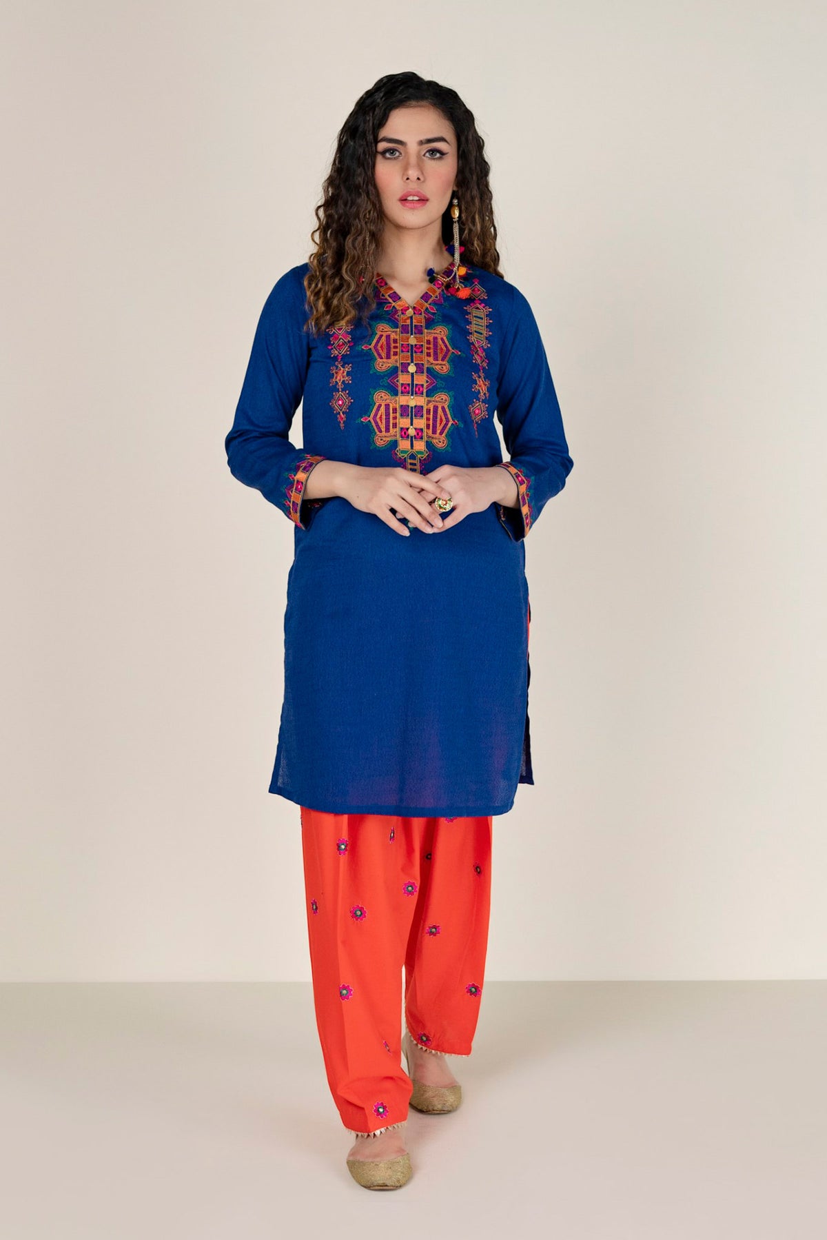 1 Piece Lawn Karandi Top (CR2541)