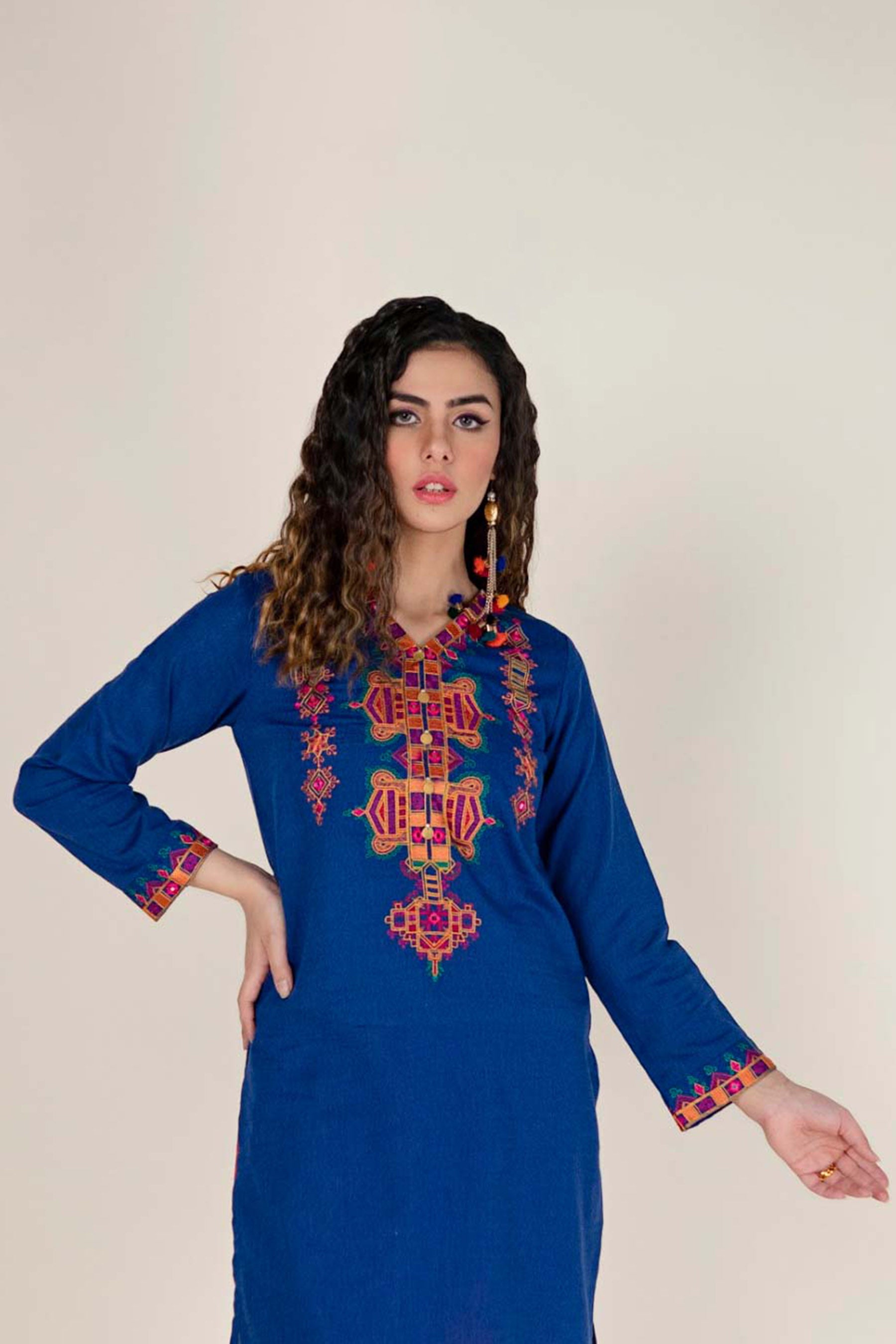 1 Piece Lawn Karandi Top (CR2541)
